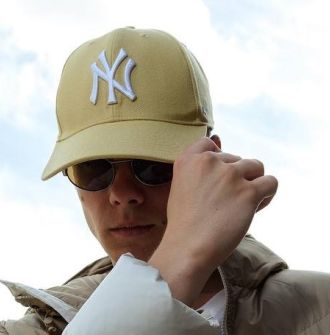 Кепки: Більше, ніж Просто Головний Убір