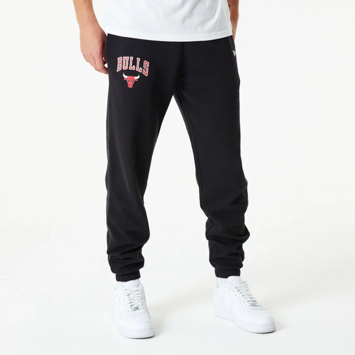 Штани New Era NBA ESSENTLS JOGGER BULLS