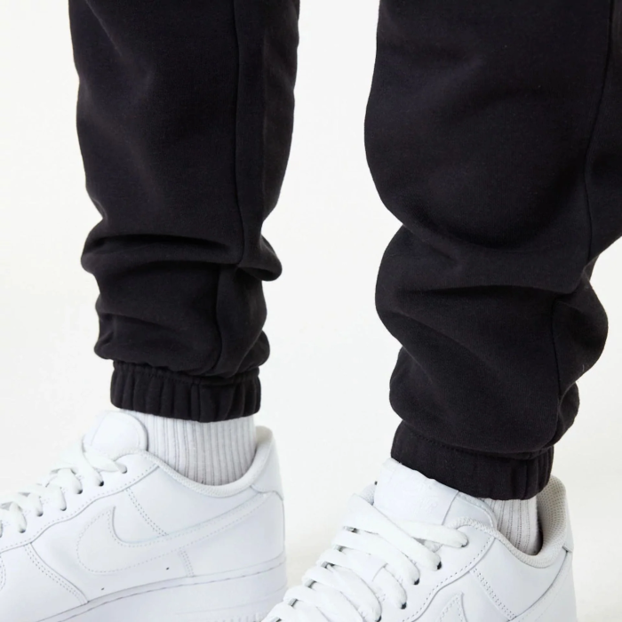 Штани New Era NBA ESSENTLS JOGGER BULLS