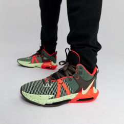 Кросівки Nike Lebron Witness VII