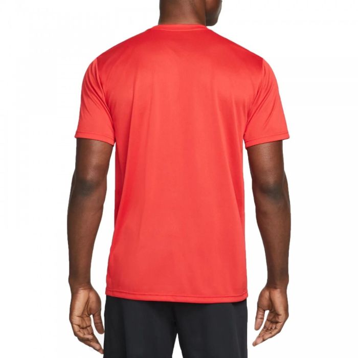 Футболка Nike Men's Dri-FIT Legend Short Sleeve T-Shirt red