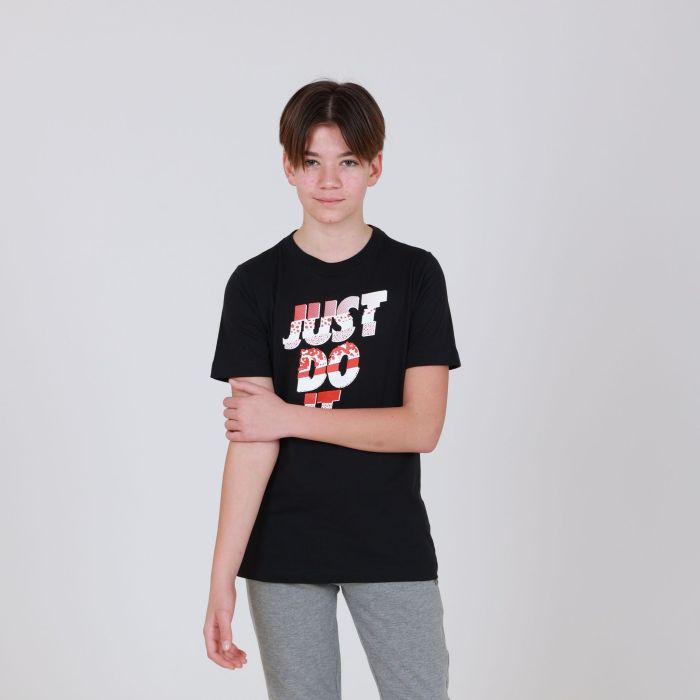 Футболка Nike U NSW TEE CORE BRANDMARK 1 Футболка Nike U NSW TEE CORE BRANDMARK 1