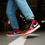 Кросівки JORDAN AIR 1 MID SE