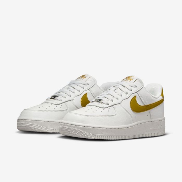 Кросівки Nike WMNS AIR FORCE 1 07 NN