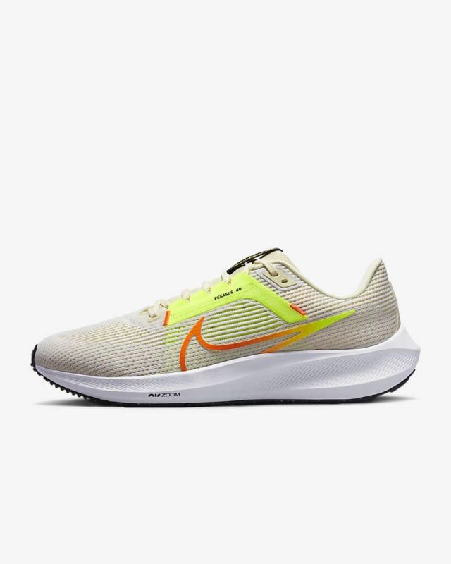 Кросівки бігові Nike Pegasus 40 DV3853-101