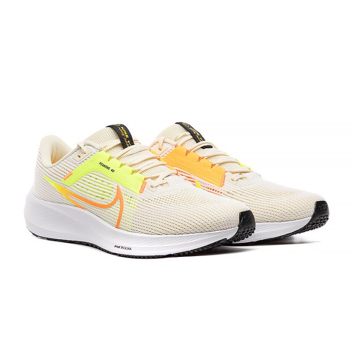 Кросівки бігові Nike Pegasus 40 DV3853-101