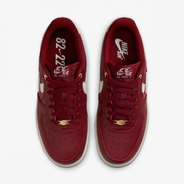 Кросівки Nike Air Force 1 07 Premium Red