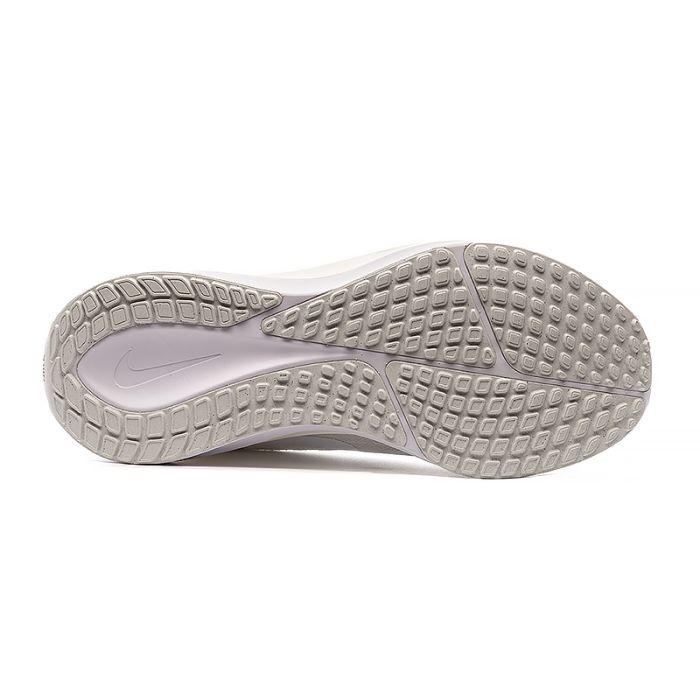 Кросівки Nike VOMERO 17