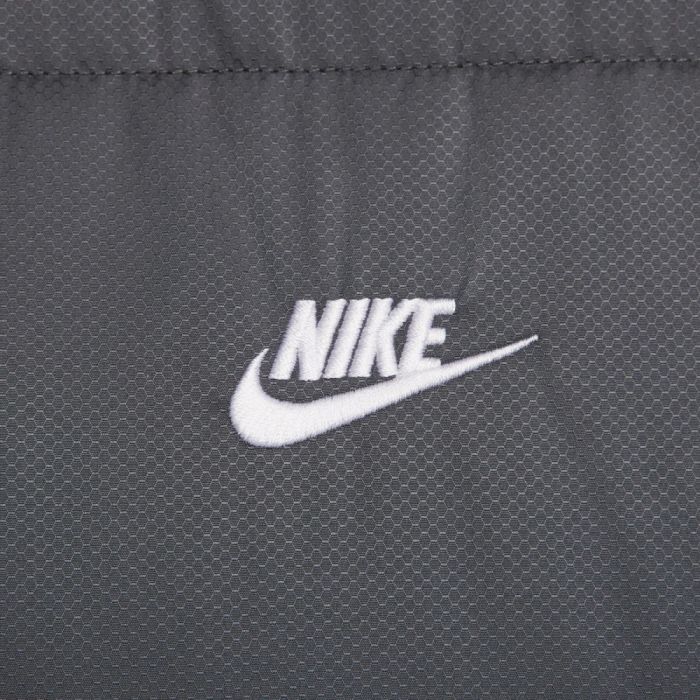 Жилетка Nike CLUB PUFFER VEST