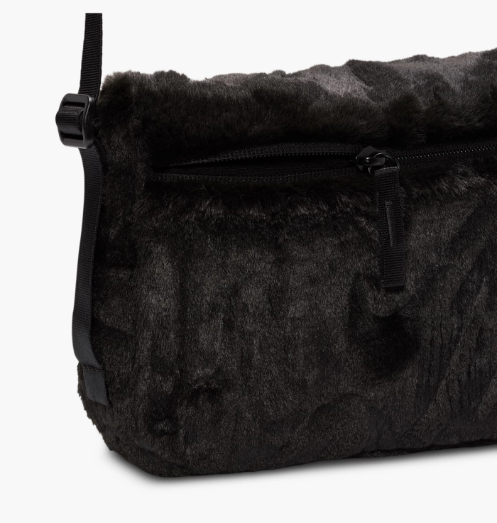 Сумка Nike NSW FTRA 365 FUR CRSBY