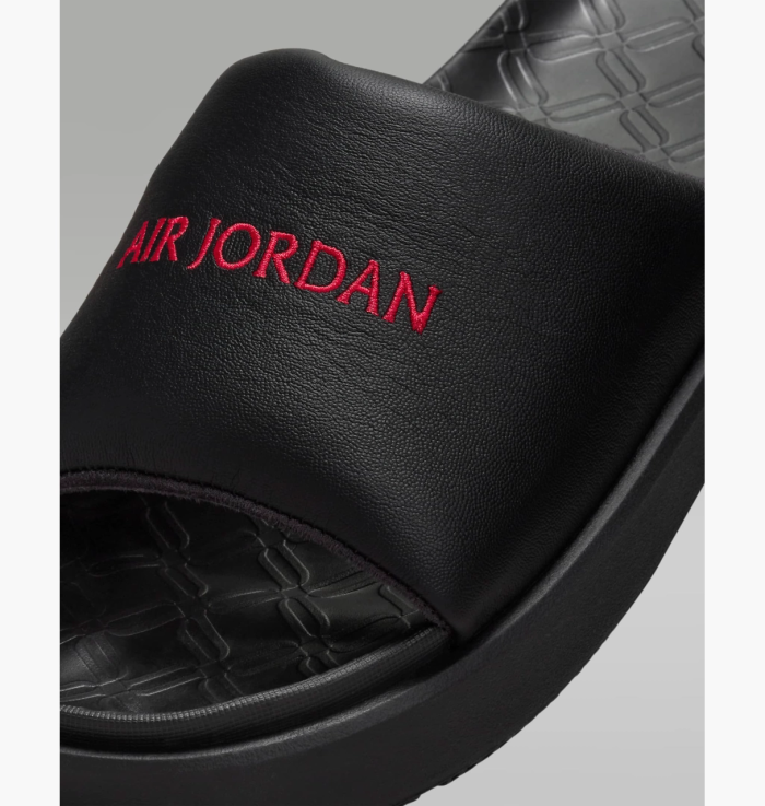 Шльопанці Jordan WMNS SOPHIA SLIDE SS
