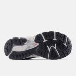 Кросівки New Balance 2002R