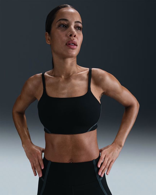 Топ Nike One Sports Bra