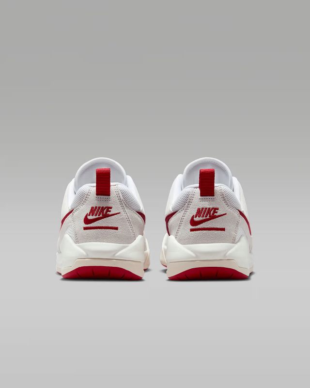 Кросівки Jordan CMFT ERA