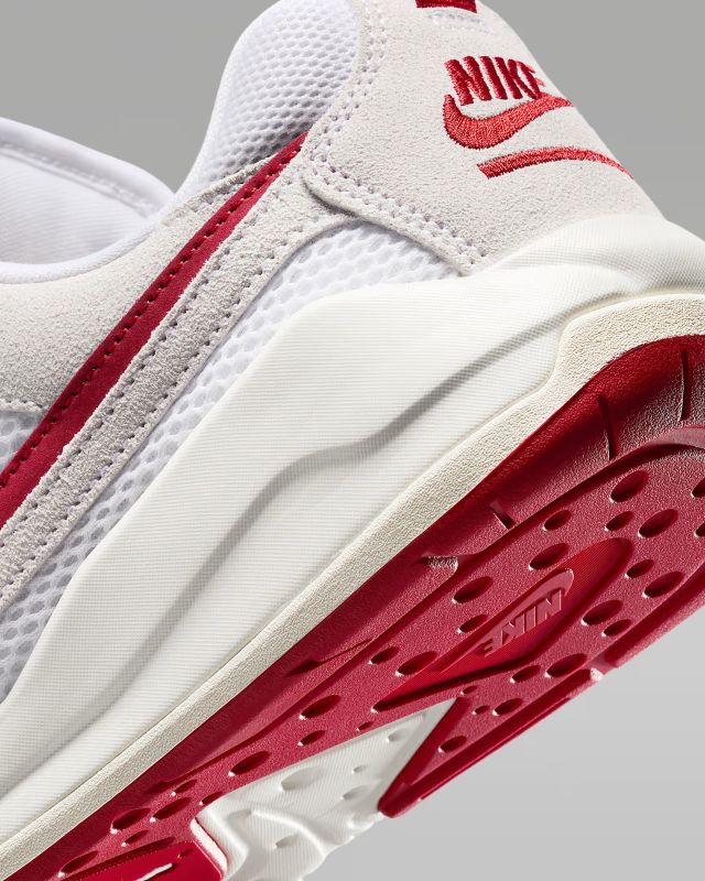 Кросівки Jordan CMFT ERA