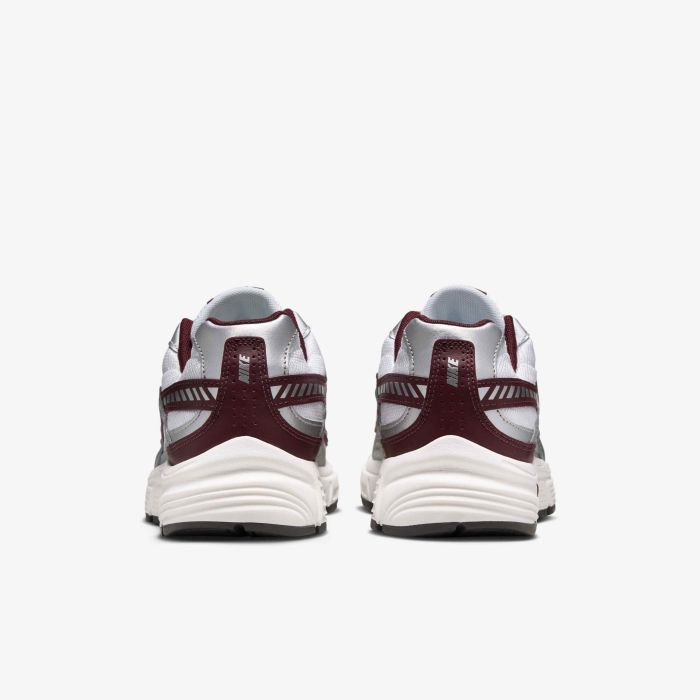Кросівки жіночі Nike Initiator Metallic/Bordo