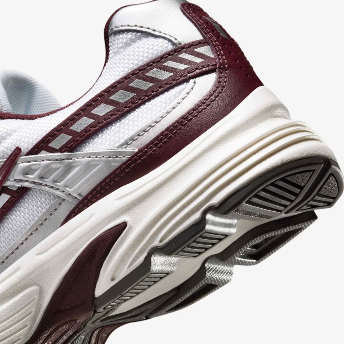 Кросівки жіночі Nike Initiator Metallic/Bordo