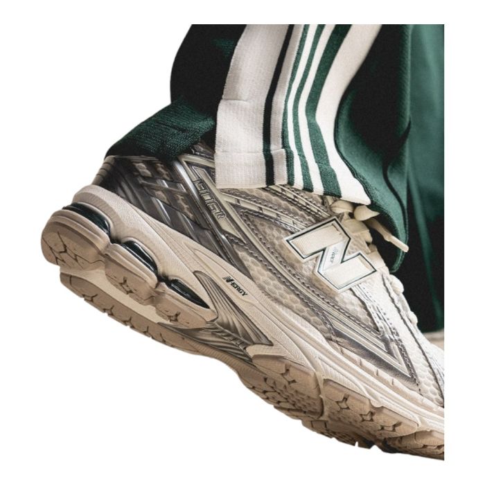 Кросівки New Balance 1906R