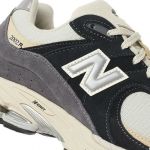 Кросівки New Balance 2002R