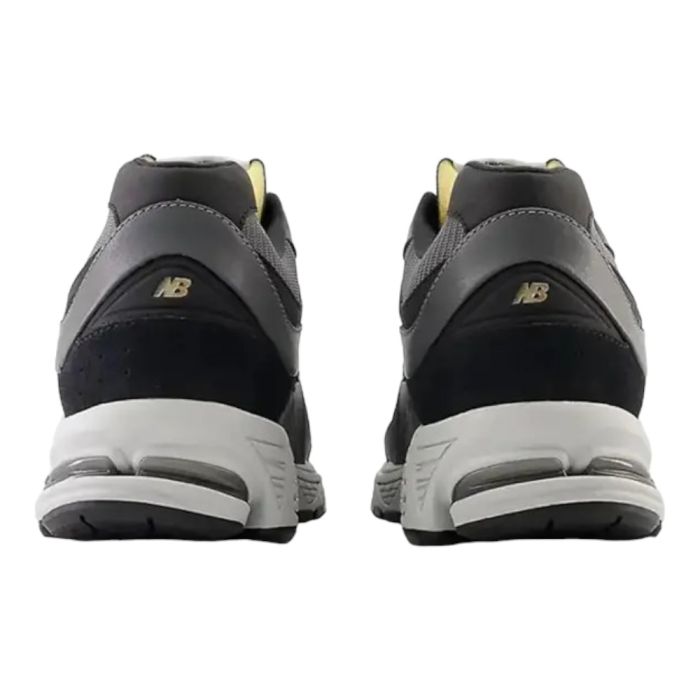 Кросівки New Balance 2002R