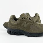 Кросівки NEW BALANCE 2002R