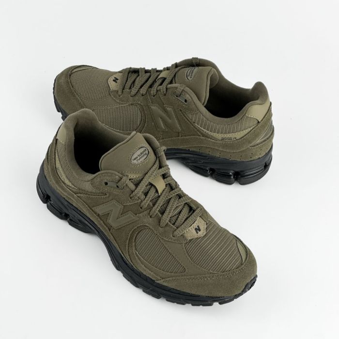 Кросівки NEW BALANCE 2002R